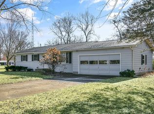 1040 E 485 N, Howe, IN 46746