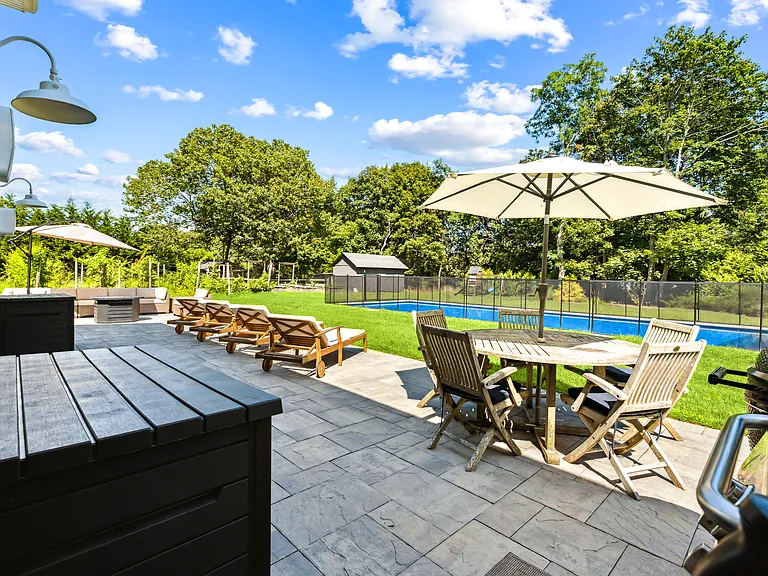 148 Montauk Hwy — Photo 23