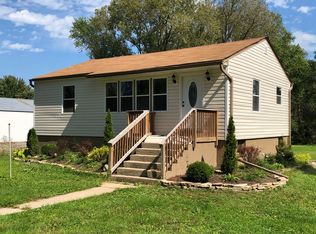 4706 Pesz Rd, Island Lake, IL 60042