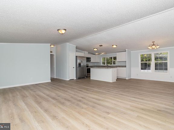 2nd image of 80 Hitch Pond Cir