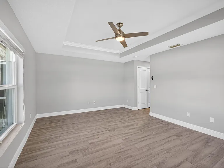 2501 SE Mariposa Ave — Photo 38