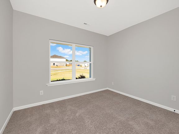 4th image of 1048 Southerlynn Dr Lot 34