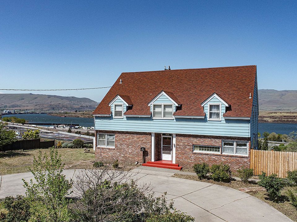 1625 E 9th St, The Dalles, OR 97058 Zillow