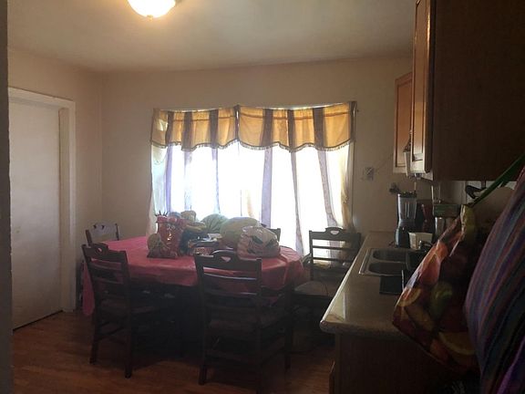 4th image of 348 Franklin Ave