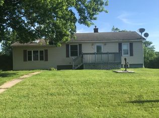 203 Gray St, Hedrick, IA 52563