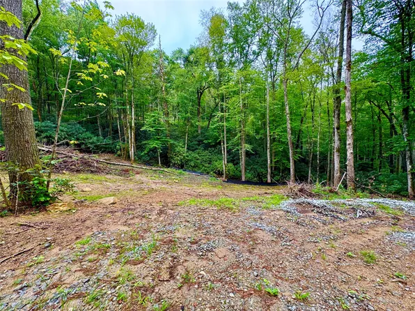 240 Pineland Drive, Highlands, NC 28741