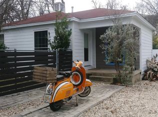 2102 Rountree Dr #A, Austin, TX 78722