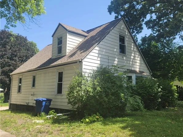 106 E Bell Ave, Des Moines, IA 50315