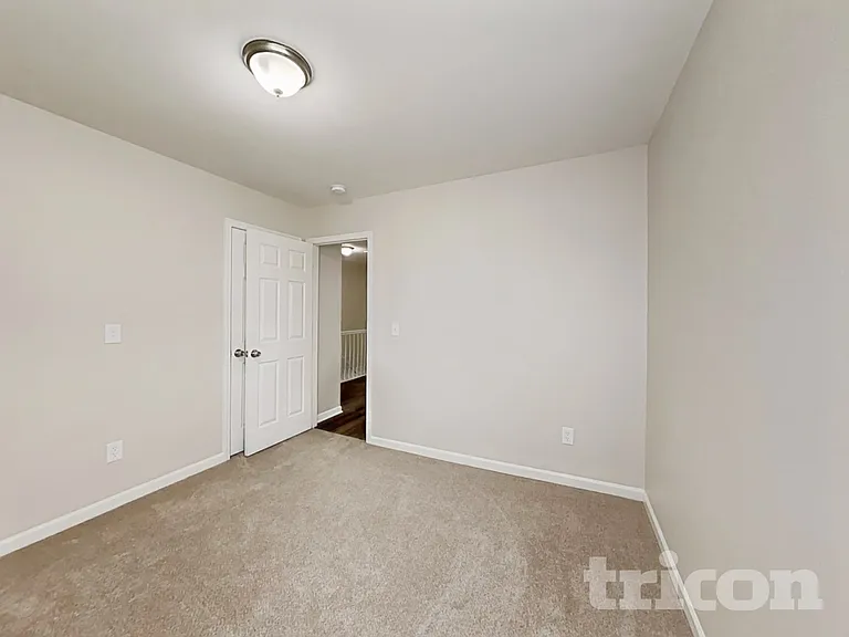 113 Elgin Ln — Photo 14