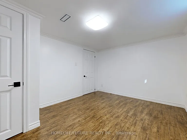 43 Densgrove Rd #BASEMENT — Photo 17
