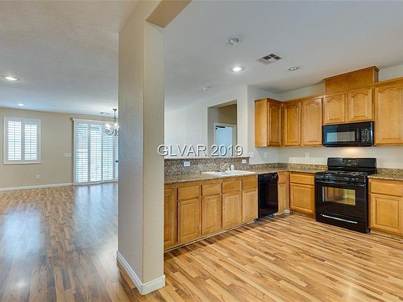 3rd image of 6637 Sand Swallow St