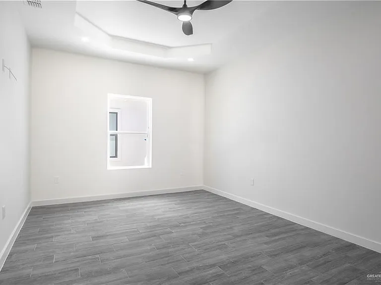2104 E Viviana St #2 — Photo 12