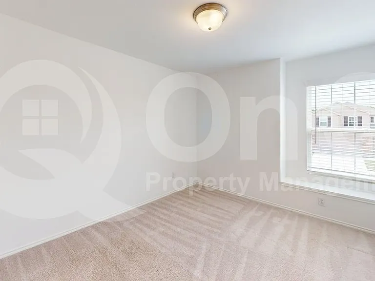 882 Breakwater Dr — Photo 11