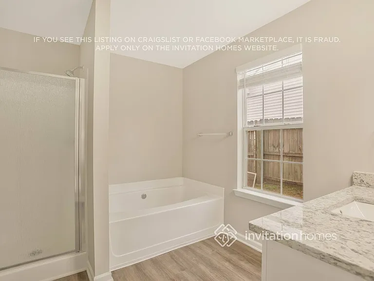 1009 Meadow Glen Cir — Photo 20