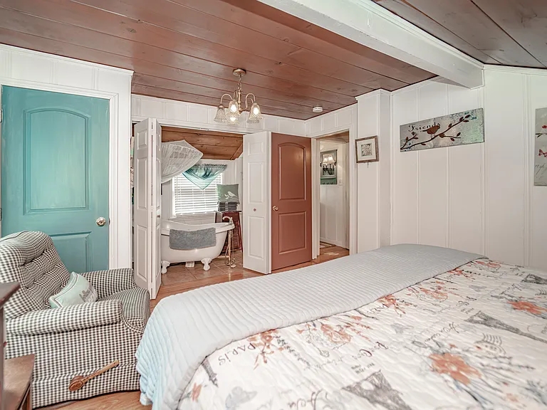 883 Kuffel Canyon Rd — Photo 24