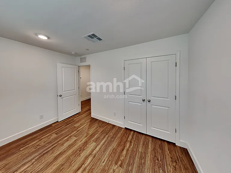 10081 Roseum Ct — Photo 16
