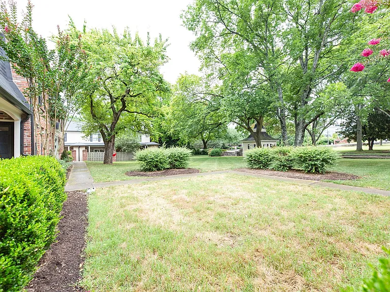 5025 Hillsboro Pike #2F — Photo 3