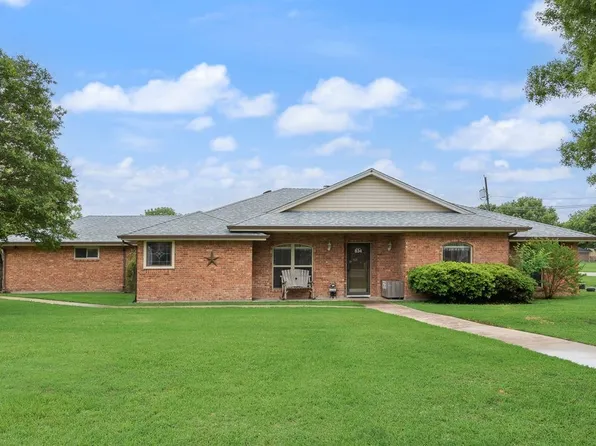 834 Rock Creek Ln, Red Oak, TX 75154