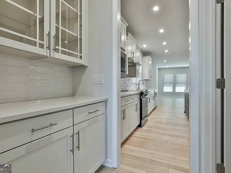 148 Soundview Trce — Photo 13