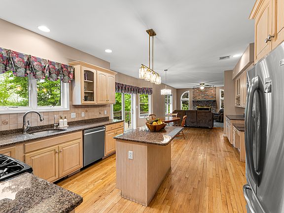 4th image of 35 Pyngyp Rd