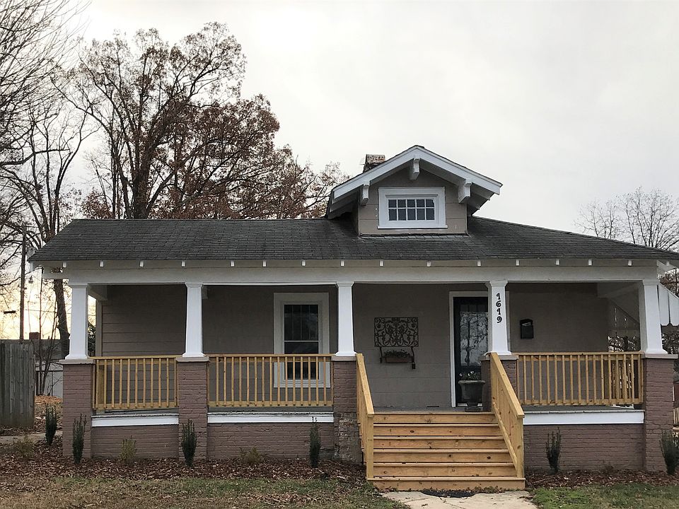 1st image of 1619 Elwood Ave