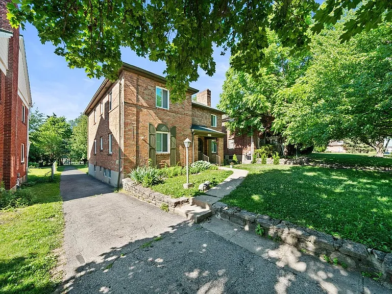 3151 Mozart Ave #2 — Photo 17