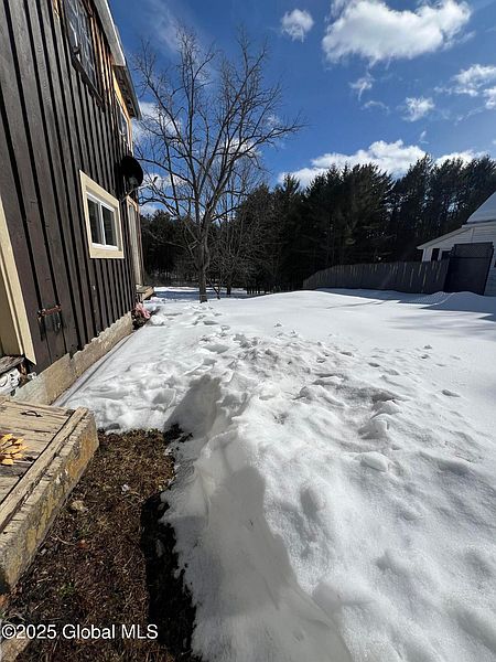 5th image of 438 Maple Grove Road