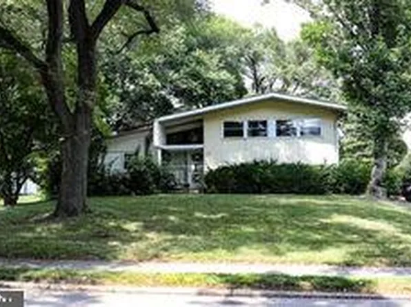 900 Fraser Rd, Glenside, PA 19038