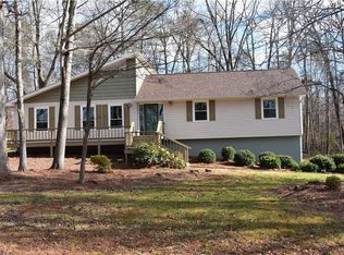 5147 Cobblestone Rd, Winston Salem, NC 27106