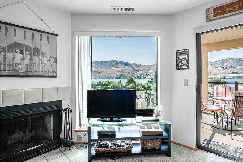 3rd image of 100 Lake Chelan Shores #17-11