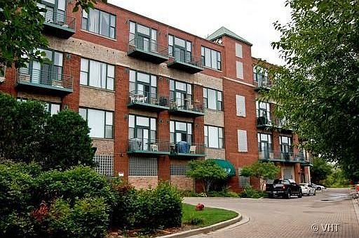 1st image of 2222 W Diversey Ave APT 209
