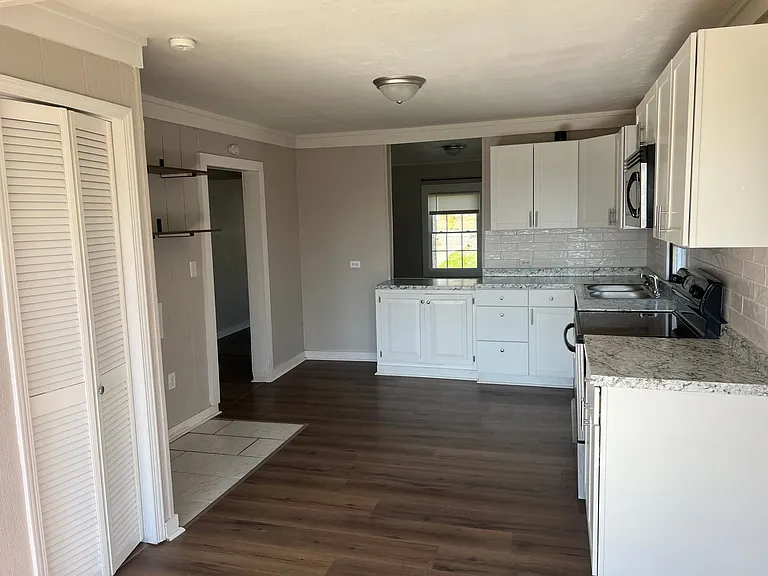 640 Highpoint Dr — Photo 7