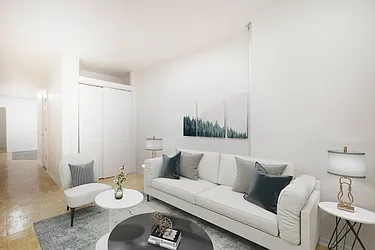 Rented by R New York