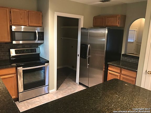 5th image of 205 Cibolo Basin Dr