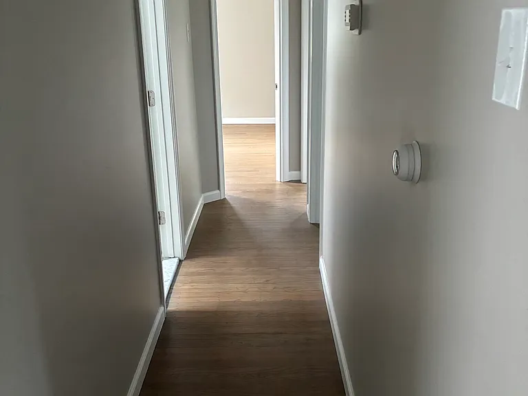 306 Grape St — Photo 8