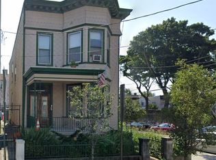 1400 West St, Union City, NJ 07087
