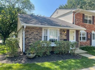 1857 McKool Ave, Streamwood, IL 60107