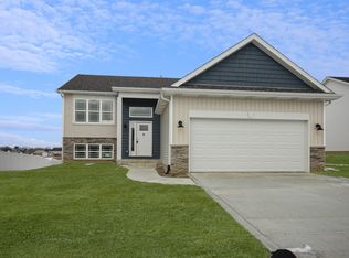 3022 W 84th Pl, Merrillville, IN 46410