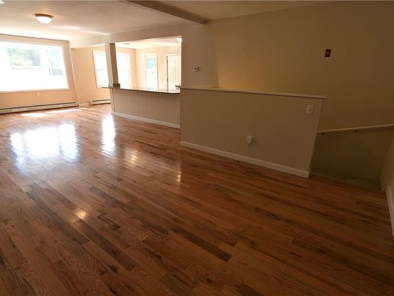 5th image of 304 Getchell Ave