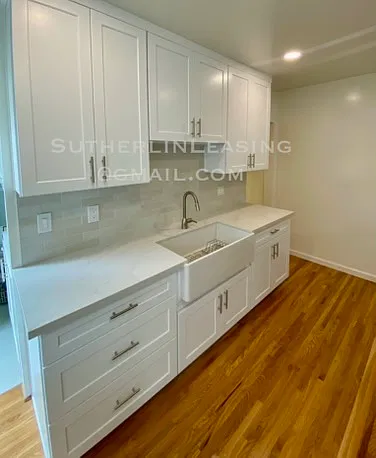 3 bed, 1025 sqft, $3,695 — Photo 2