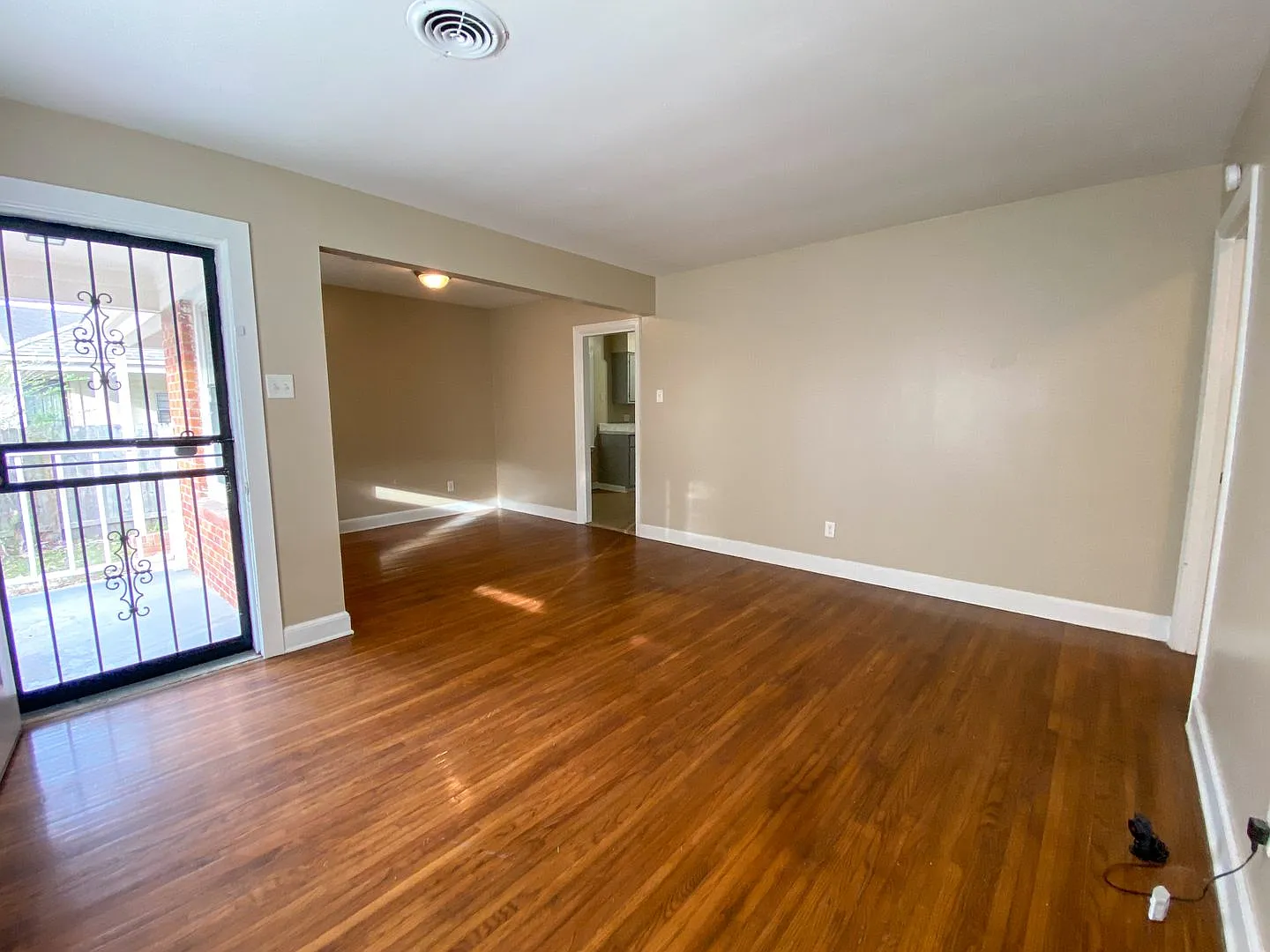 3 bed, 1 bath in E Memphis recently renovated — Photo 4