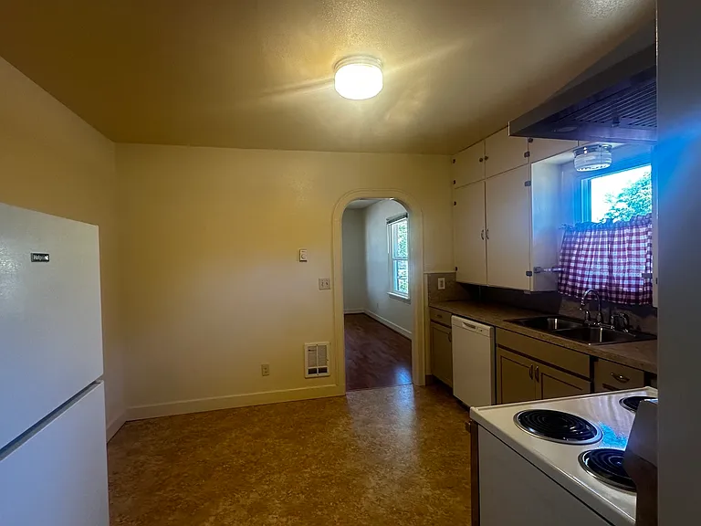 Kitchen to Living Room