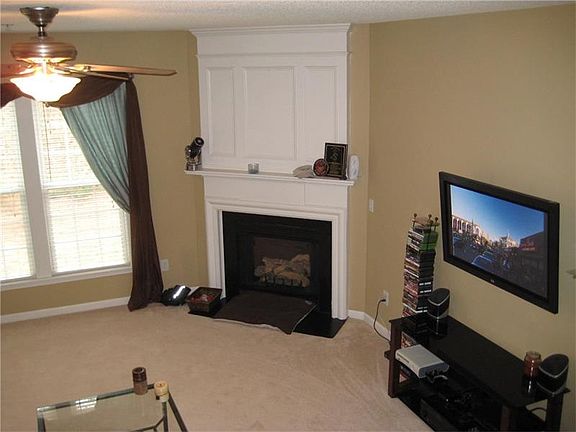 5th image of 146 Regent Pl