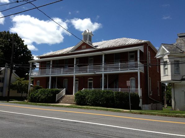 300 Main St APT 9