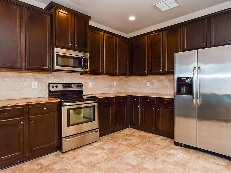 1216 Nottley Dr — Photo 8