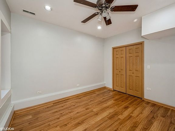 5th image of 800 S Claremont Ave
