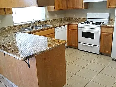 180 El Verano Ct — Photo 4