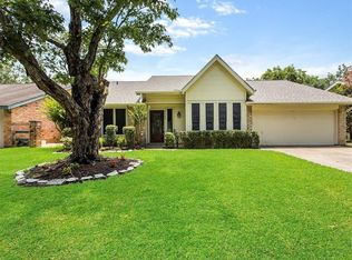 2002 Woodstream Blvd, Sugar Land, TX 77479