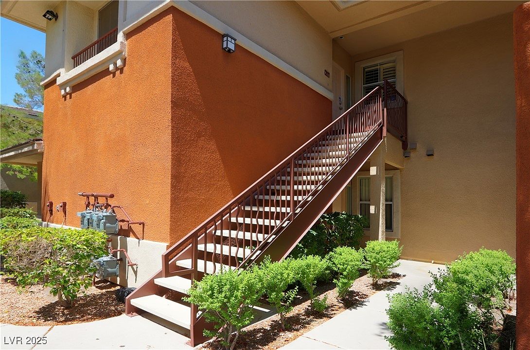 1000 Duckhorn Ct APT 102