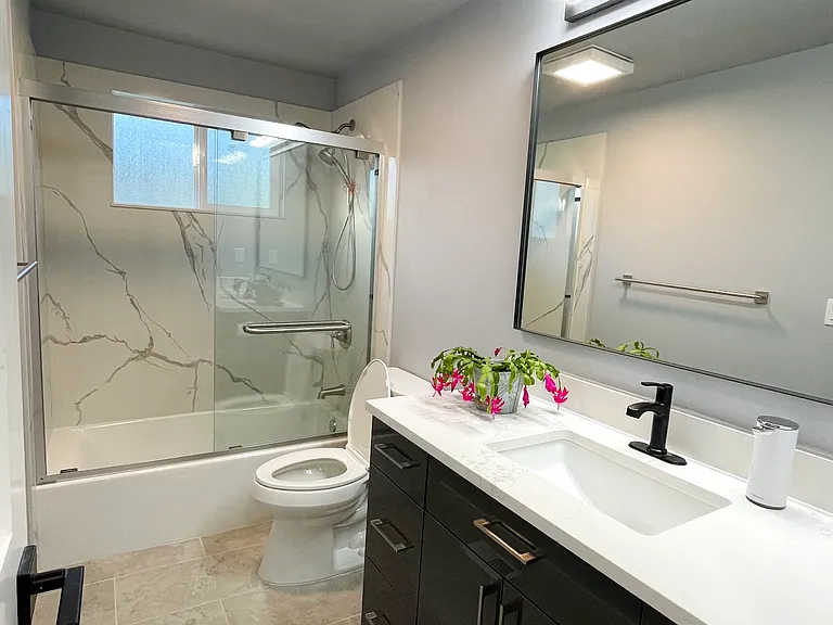 Main bathroom